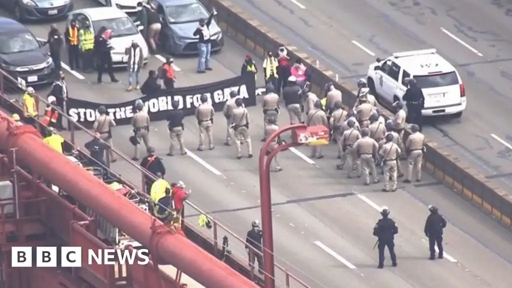 Pro-Palestinian protest blocks Golden Gate Bridge