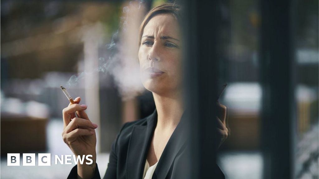 More young, affluent women may be smoking – study