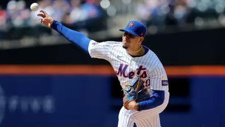 Jose Butto twirls gem, Mets rally late to close series with 2-1 win over Royals