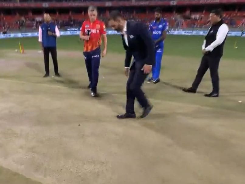 Sam Curran’s Act During Coin Toss vs Mumbai Indians A Result Of Tampering Talks? Watch