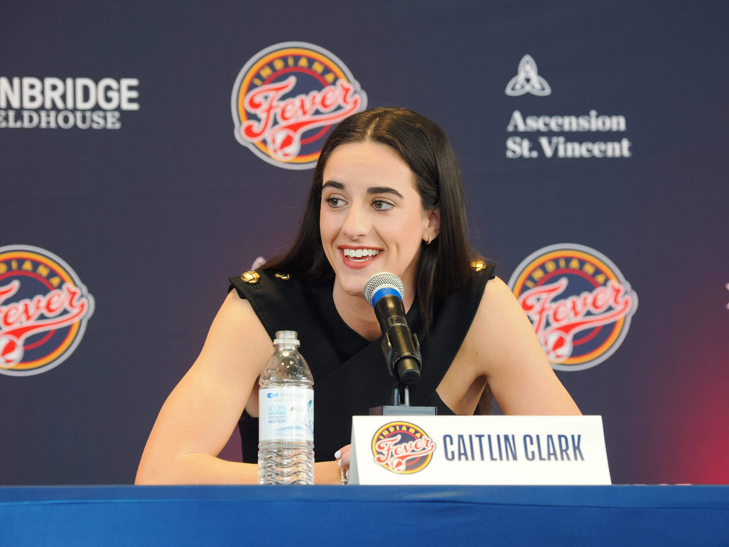 Caitlin Clark’s Indiana Fever conference overshadowed by uncomfortable exchange with reporter