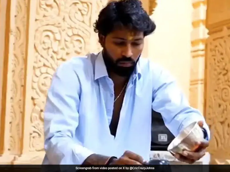 Under Fire Mumbai Indians Captain Hardik Pandya Offers Prayers At Somnath Temple. Watch