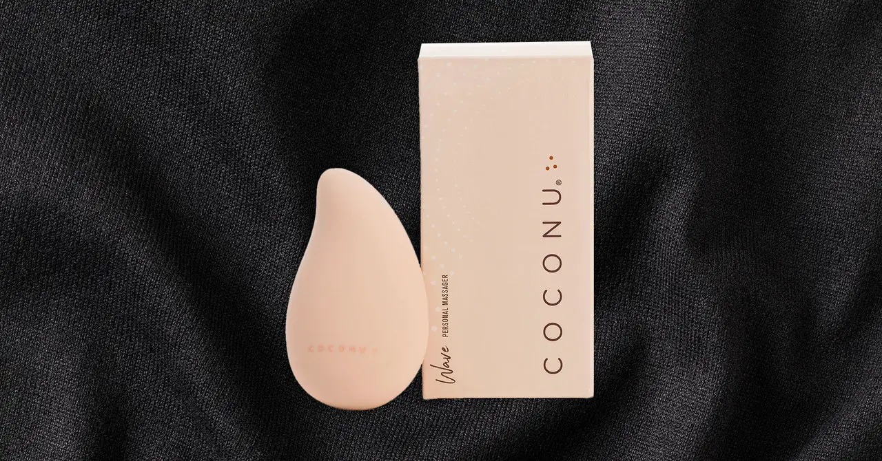 Coconu Wave Massager Review: A Vibrator With Arousing Asymmetry