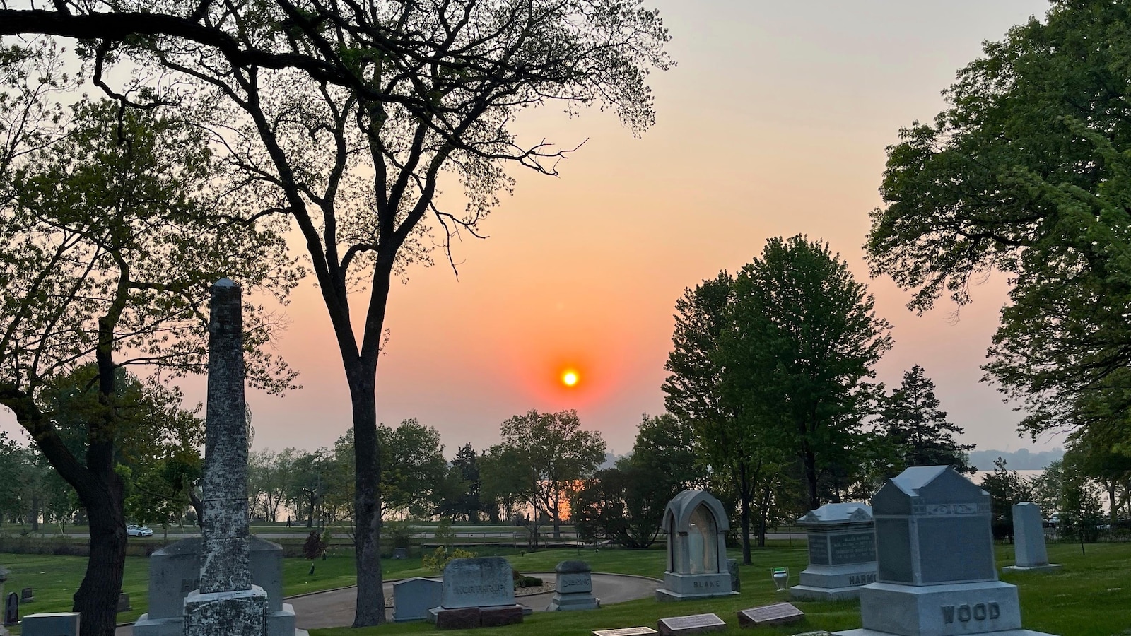 Canadian wildfire smoke chokes Upper Midwest for second straight year