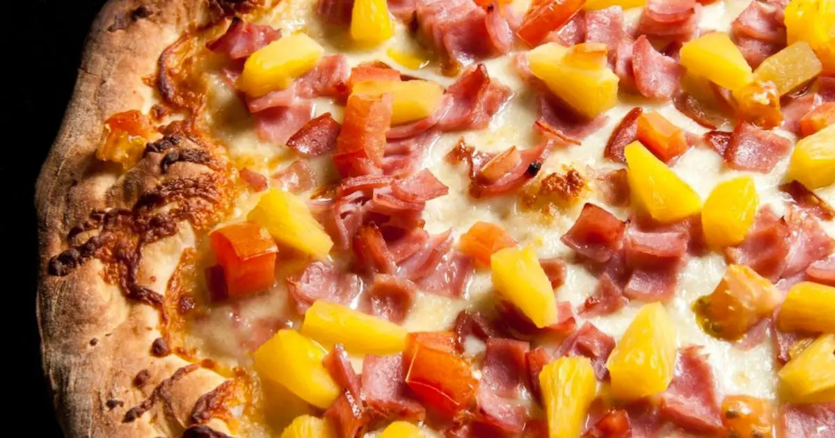 I’m A Nutritionist — Science Says Pineapple Belongs On Pizza