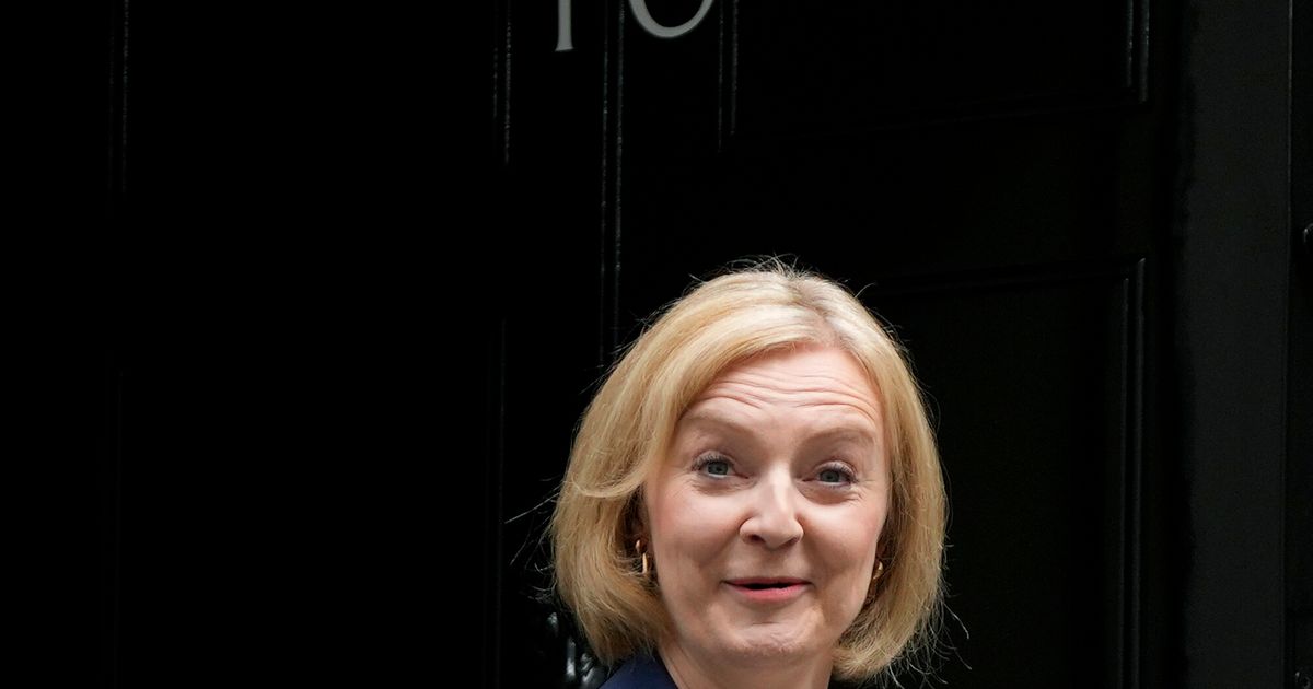 Liz Truss Considered Cutting NHS Cancer Treatment