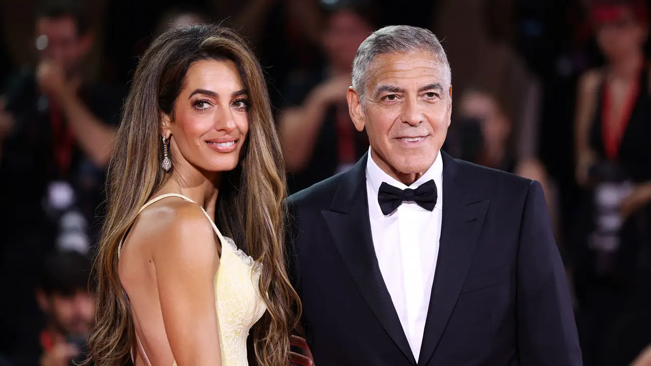 Amal Clooney Hard-Launched Bombshell Blonde Highlights at the Venice Film Festival