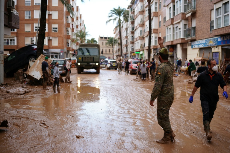 Heavy rains lash Spain after deadly floods