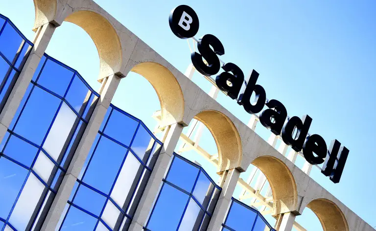 Spain’s Sabadell bank to move HQ back to Catalonia