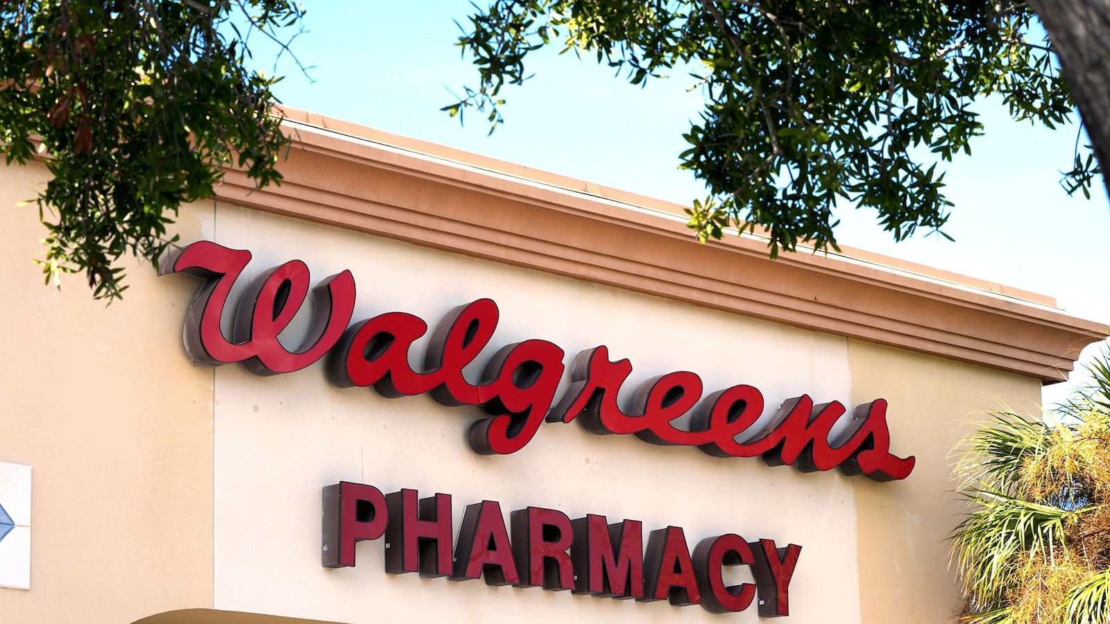 US accuses Walgreens of filling millions of illegitimate prescriptions, including for opioids